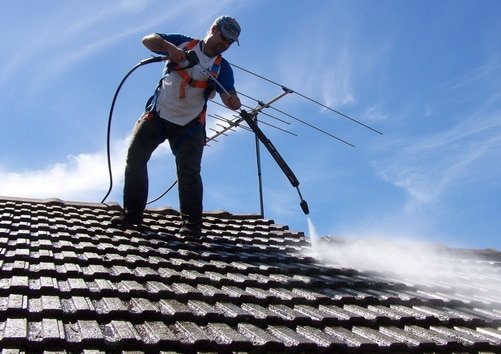 pressure-wash-roof1